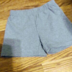 Little girl's size 8 Hanna Andersson grey tumble shorts size 130